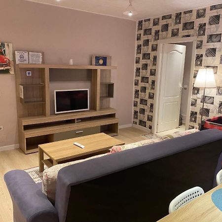 Igi Red Flat With Free Private Parking Apartman Kolozsvár Kültér fotó