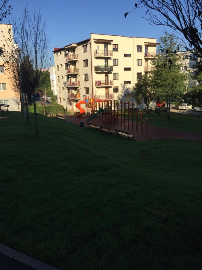 Igi Red Flat With Free Private Parking Apartman Kolozsvár Kültér fotó