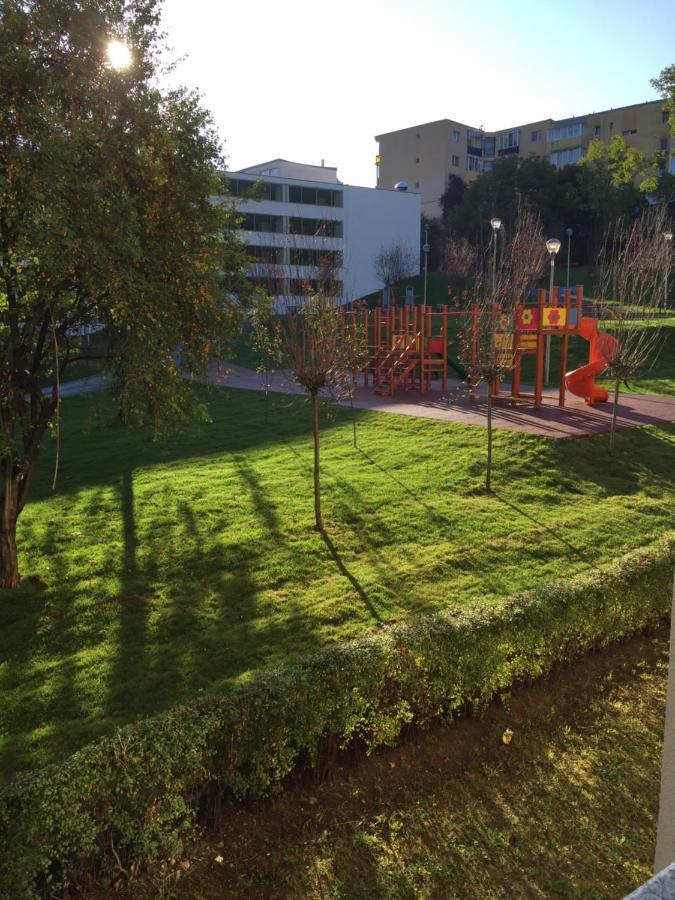 Igi Red Flat With Free Private Parking Apartman Kolozsvár Kültér fotó