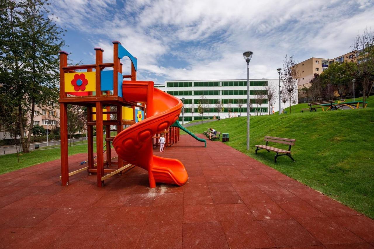Igi Red Flat With Free Private Parking Apartman Kolozsvár Kültér fotó