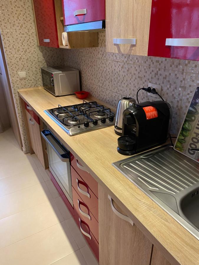 Igi Red Flat With Free Private Parking Apartman Kolozsvár Kültér fotó