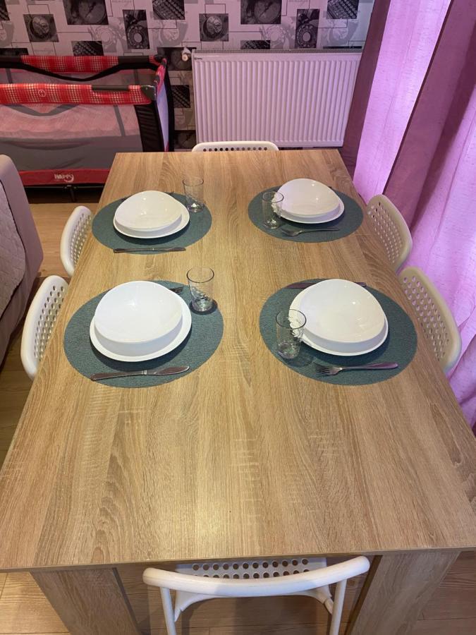 Igi Red Flat With Free Private Parking Apartman Kolozsvár Kültér fotó