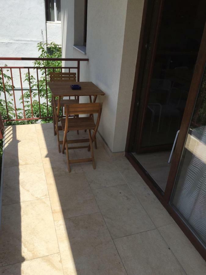 Igi Red Flat With Free Private Parking Apartman Kolozsvár Kültér fotó